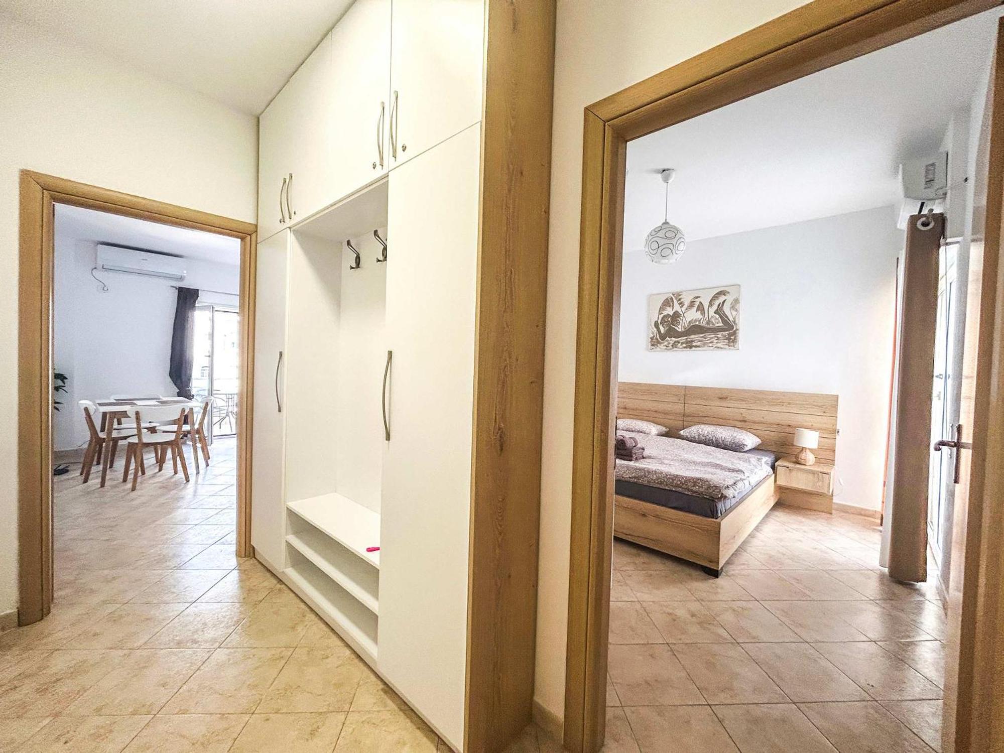 1 Bedroom 578 *